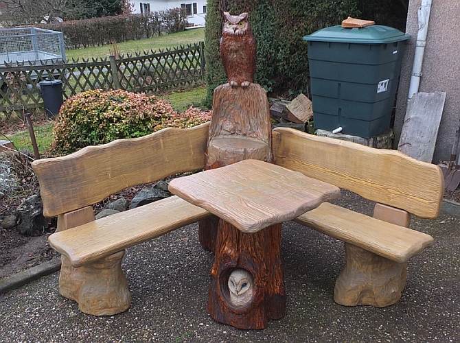 bank Eule Eckbank schnitzen motors�ge kettens�gen holz garten jochen adam holzwerker