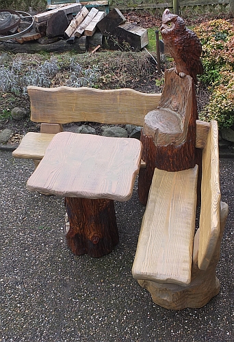 bank Eule Eckbank schnitzen motors�ge kettens�gen holz garten jochen adam holzwerker