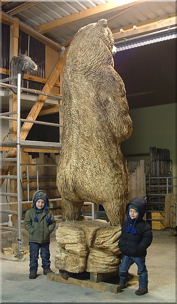 grizzly b�r holzwerker jochen adam schnitzen mit der motors�ge