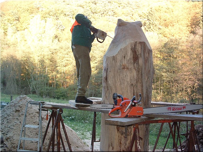 grizzly b�r holzwerker jochen adam schnitzen mit der motors�ge
