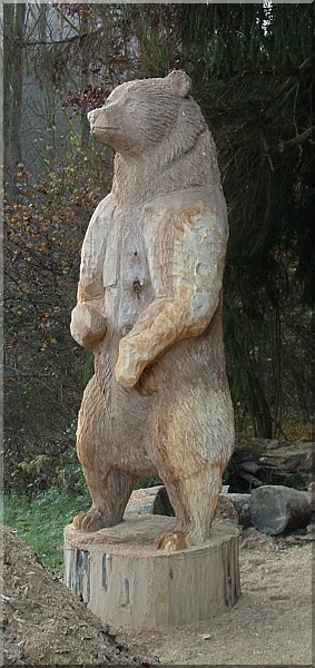 huge bear grizzly b�r holzwerker jochen adam schnitzen mit der motors�ge