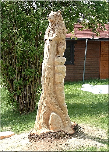  b�r holzwerker jochen adam schnitzen mit der motors�ge