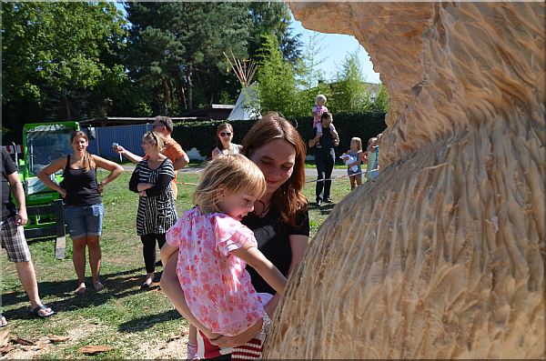 grizzly  b�r holzwerker jochen adam schnitzen mit der motors�ge