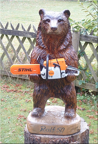 grizzly  b�r holzwerker jochen adam schnitzen mit der motors�ge