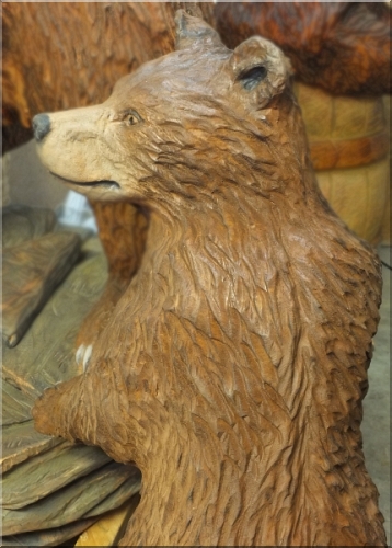  b�r,  bear, holz, kettens�ge, motors�ge, grizzly. jochen adam, chainsaw, schnitzen, carving