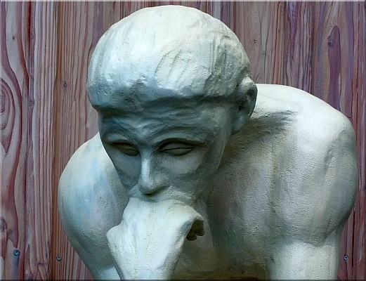 der denker holz schnitzen motors�ge kettens�genkunst 