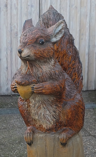 Eichh�rnchen holz motors�ge kettens�ge schnitzen kettes�genkunst motors�genkunst holzwerker