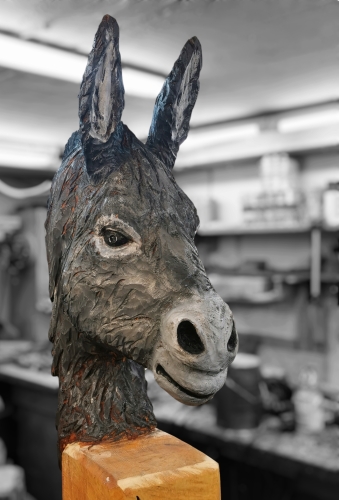 esel eselkopf donkey motors�genkunst kettens�genkunst schnitzen holzwerker jochen adam holz