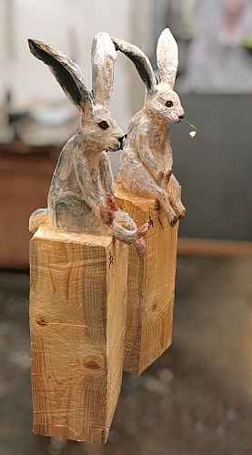 feldhase Hase rabitt holzwerker brown hare chainsaw motors�ge kettens�ge jochen adam