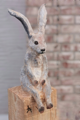 feldhase Hase rabitt holzwerker brown hare chainsaw motors�ge kettens�ge jochen adam