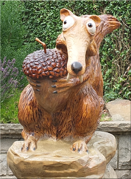 s�belzahneichh�rnchen s�belzahneichh�rnchen holz schnitzen motors�ge kettens�ge holzwerker carving