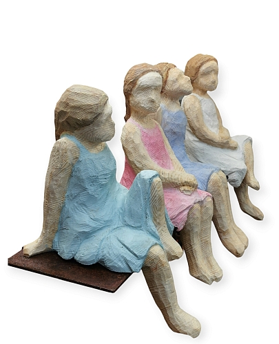 skulptur sitzende m�dchen, sitzende gruppe,  holz schnitzen carving motors�ge kettens�ge holzwerker jochen adam