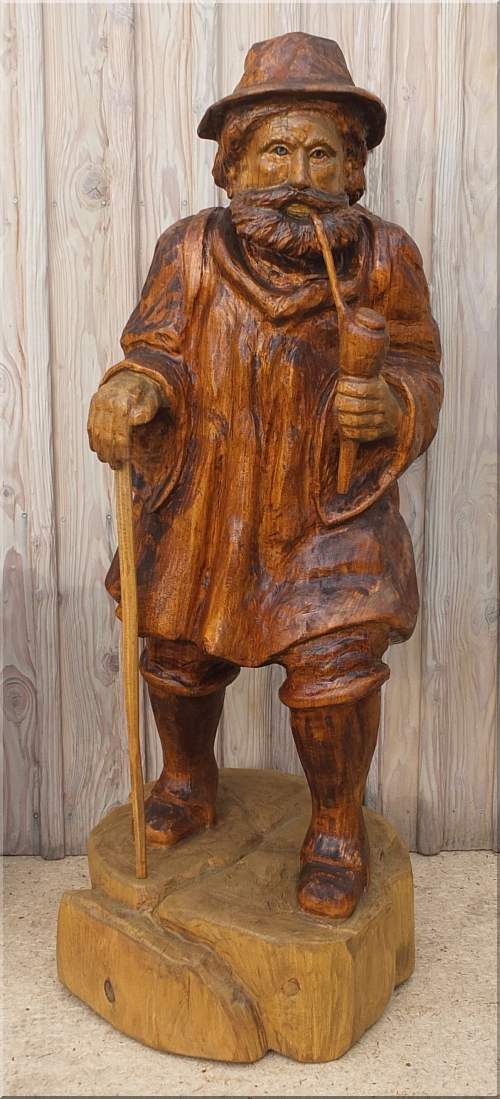 wanderer mann geschhnitzt holz schnitzen motors�ge kettens�ge holzwerker