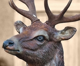 hirsch jochen adam holzwerker schnitzen mit der motors�ge